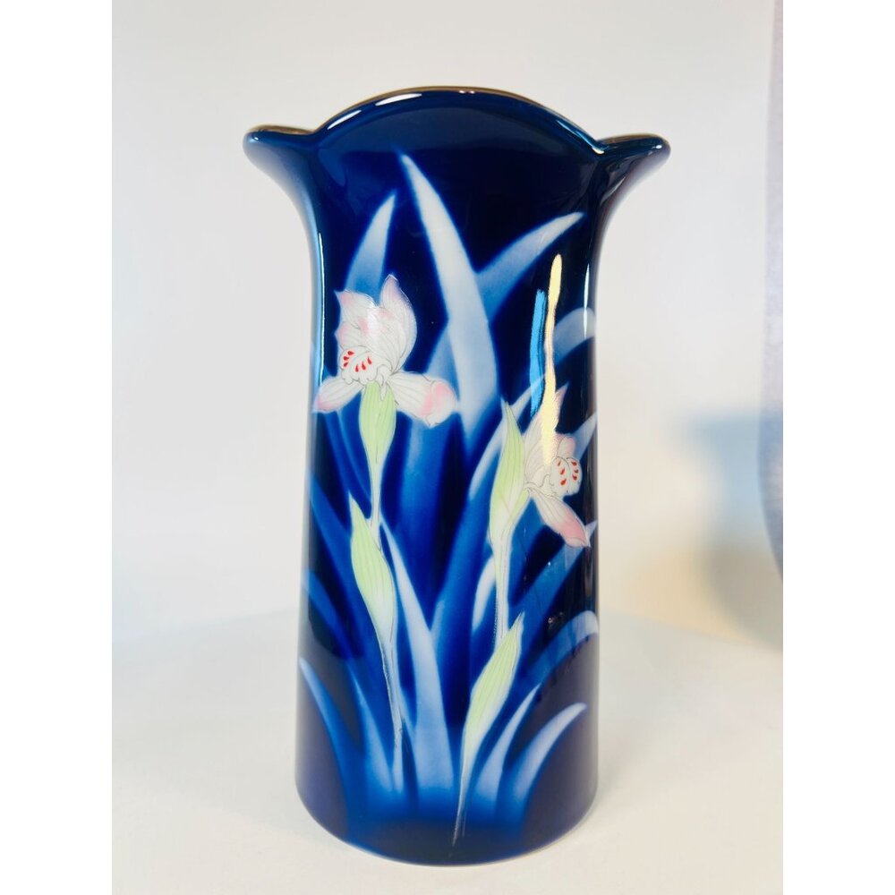 Vtg Japanese Porcelain Vase Cobalt Blue Gold Trim Iris Lilly 8"‎